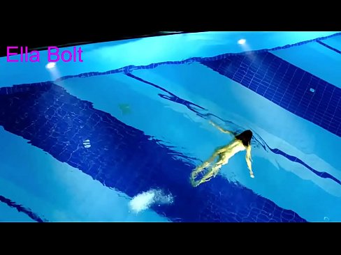 ❤️ Je ne peux pas m'arrêter de regarder, jeune blonde prise en train de nager nue dans la piscine de la station ELLA BOLT. ☑ Super porno at fr.porno-negrov.ru ❌❤